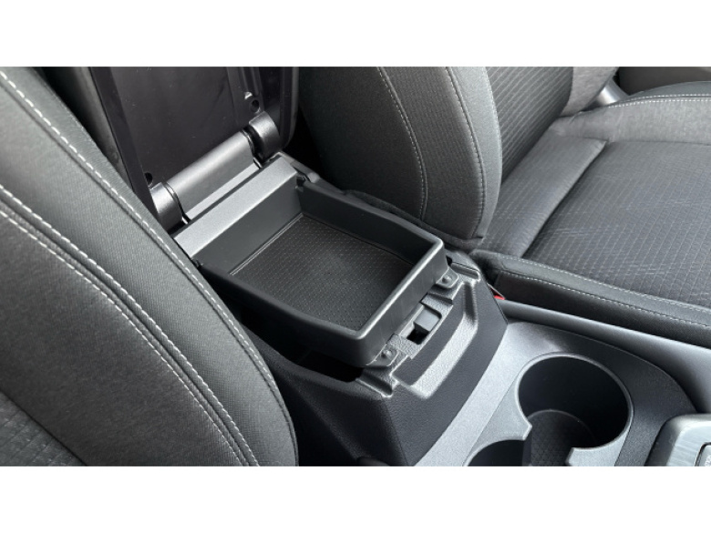 Nissan Qashqai 1.3 DiG-T MH N-Connecta 5dr Petrol Hatchback